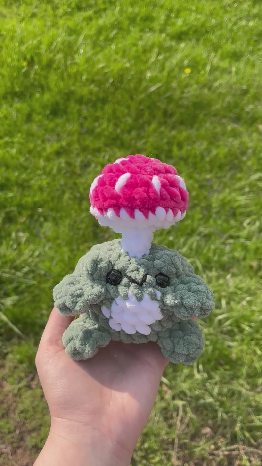 Mushroom frog with buttcheeks